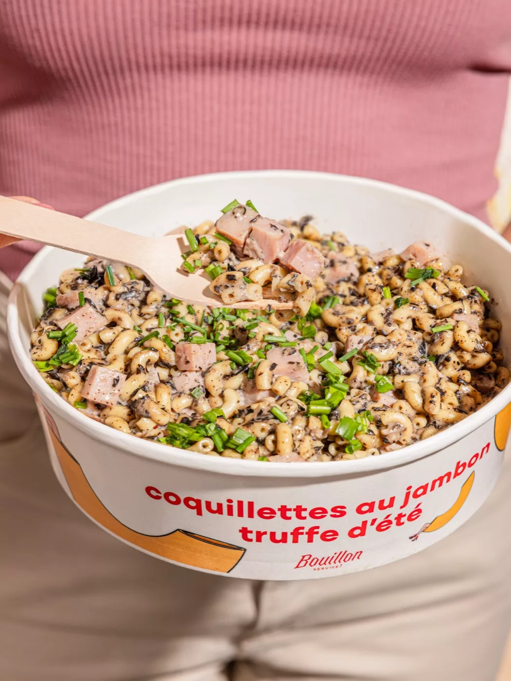 Coquillettes with ham & summer truffle